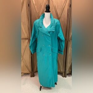 Vtg. ILGWU women’s 8 Teal Double-Breasted Trench Coat